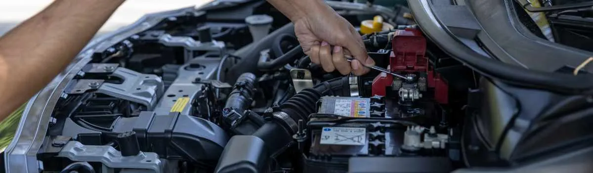 Cargar la batería del motor al ralentí 