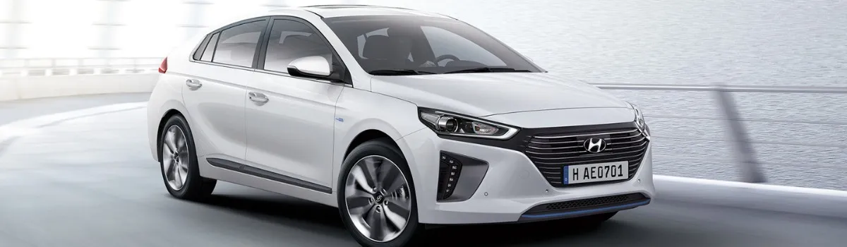 Hyundai Ioniq blanco