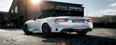 Lateral Abarth 124 spider