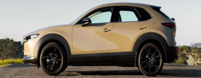 Mazda CX-30 de lado